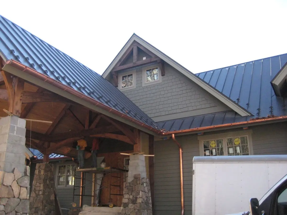 Craftsman Roofing team delivering quality roofing work in Dampman